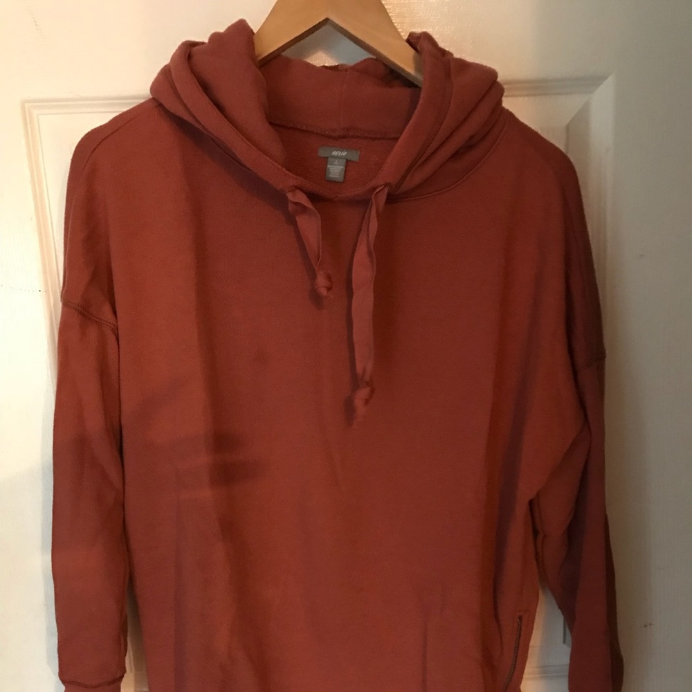 Aerie sweatshirt.